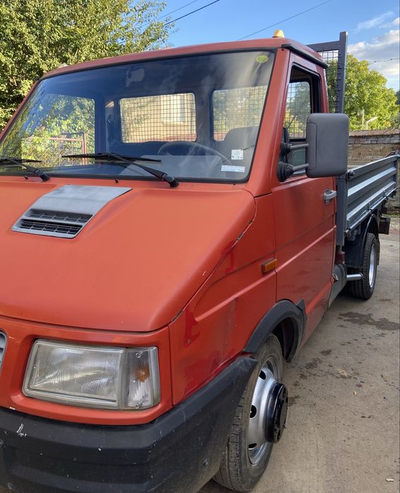 Самосвал Iveco 3510
