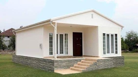 Case modulare pe structura metalica containere