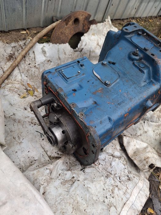 Cutie vteza trei trepte și reductor