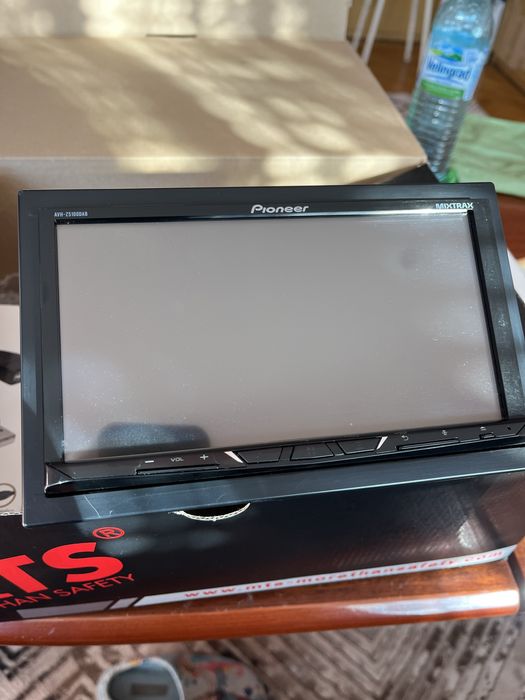 PIONEER AVH-Z5100DAB Car Play waze