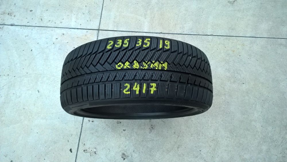 O anvelopa iarna 235 35 19 continental wintercontact TS 850P cu 8,5 mm