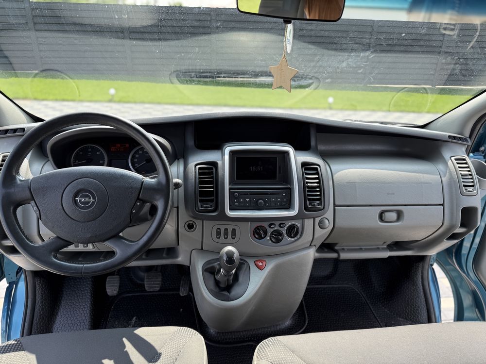 Opel vivaro 2013 8+1