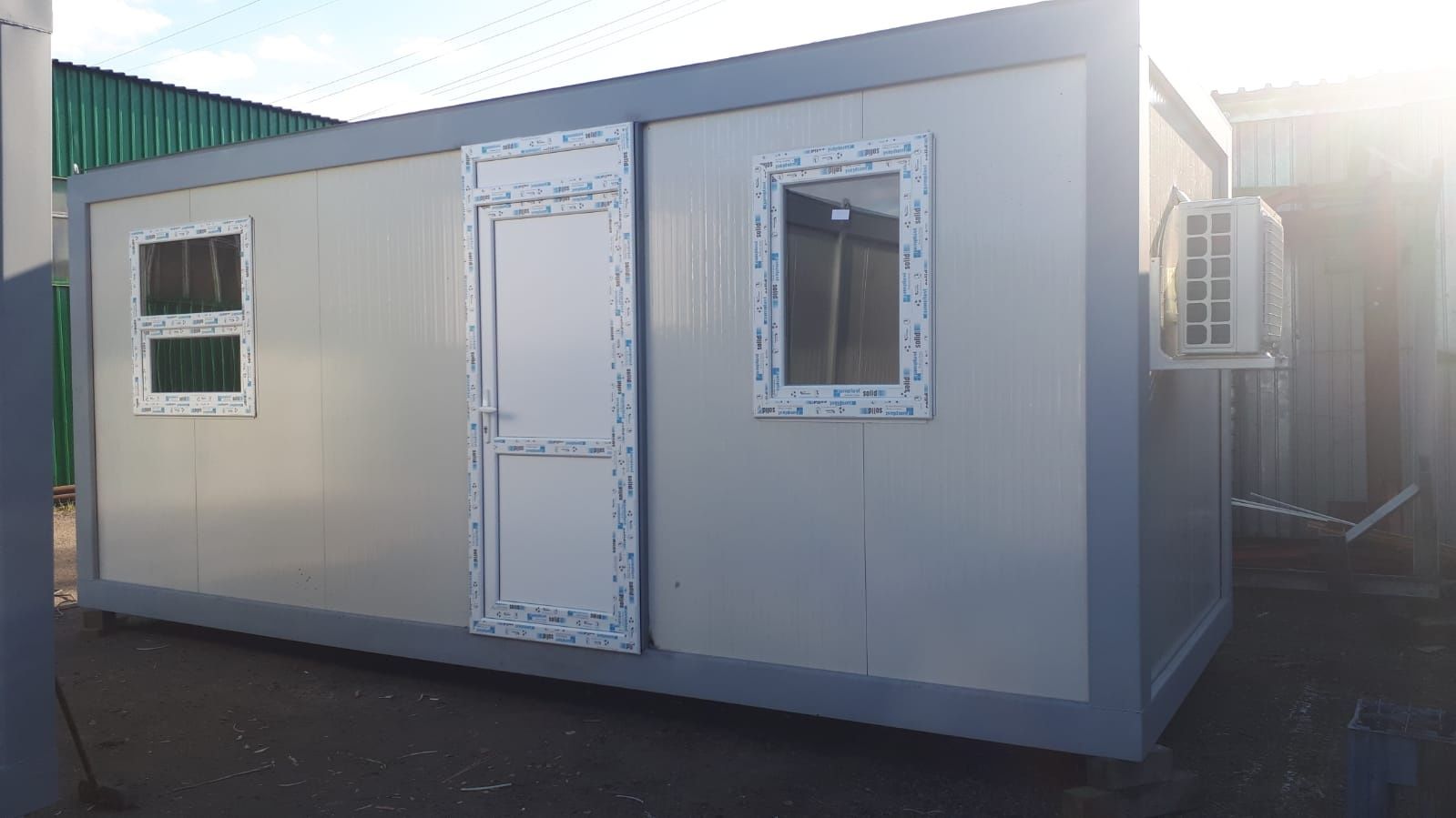 Container birou containere vitrina santier paza
