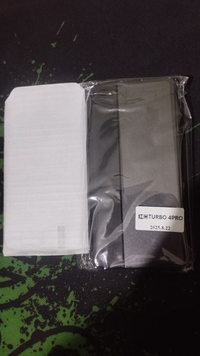 Redmi turbo 4 pro uchun 3ta chexol va 1 ta steklo