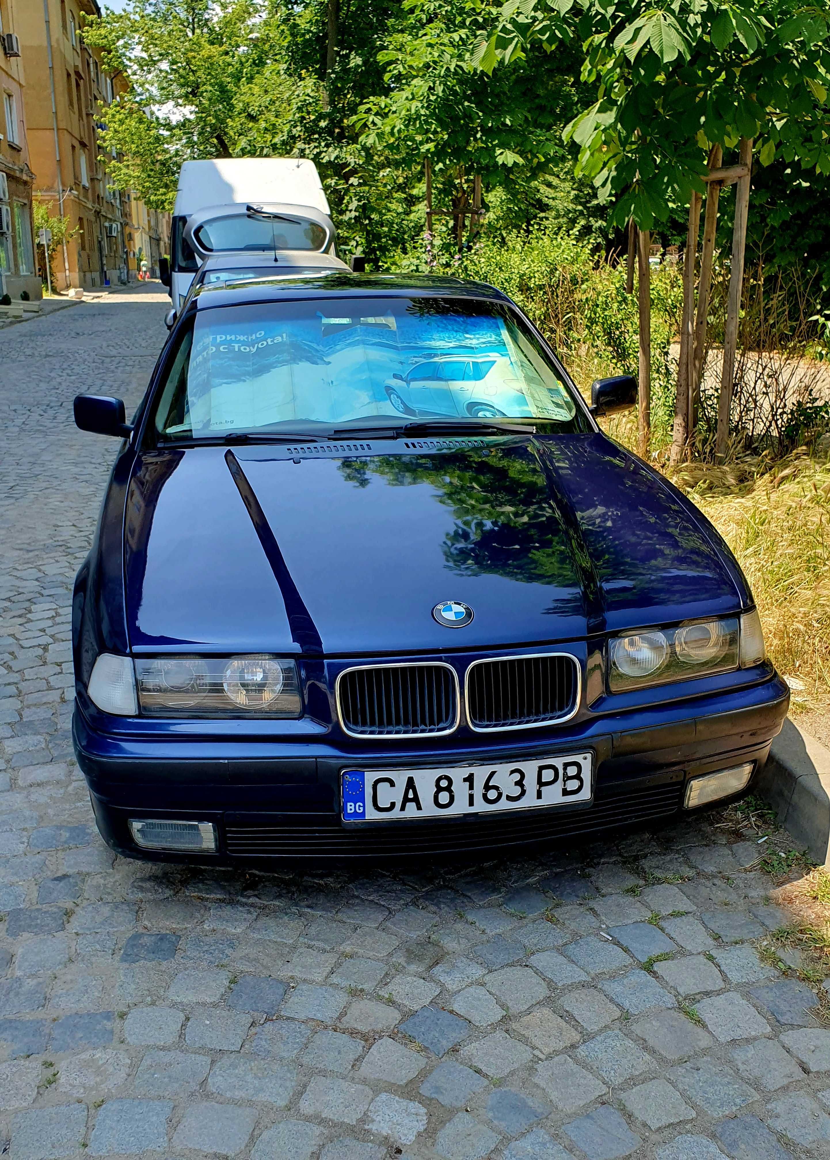 BMW 318 IS Coupe