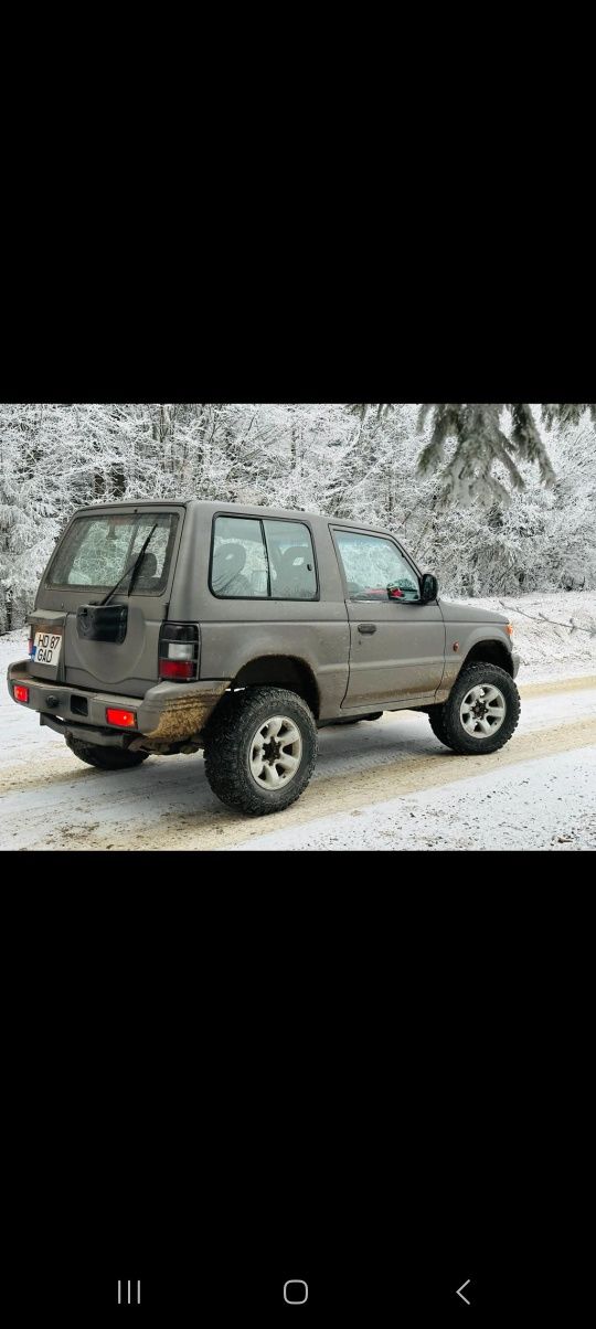 Mitsubishi pajero MK2