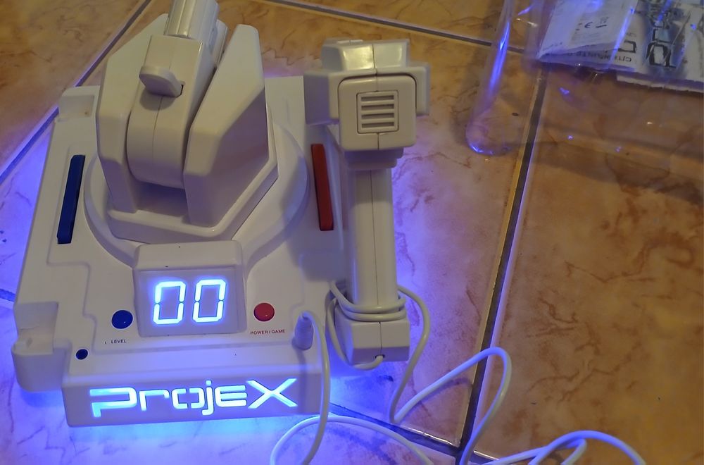 Consola de jocuri cu proiector si 2 blastere , Laser X , ProjeX