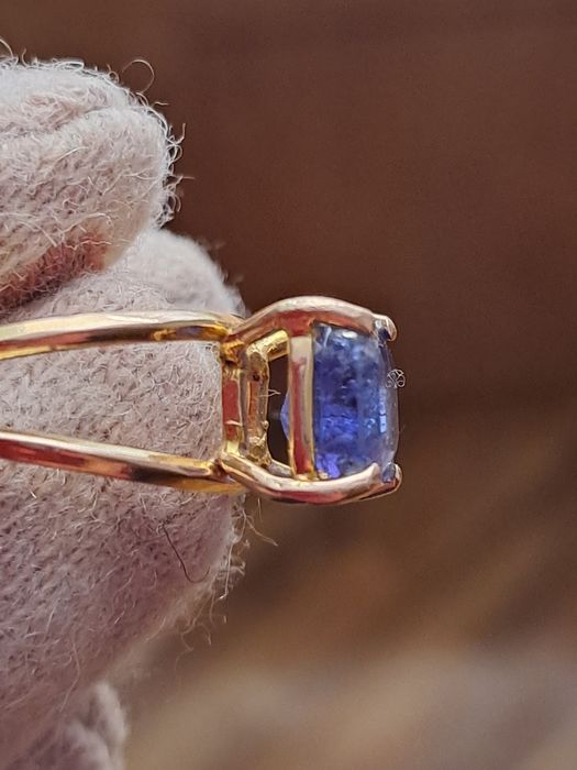 Inel aur 18 k cu  tanzanit