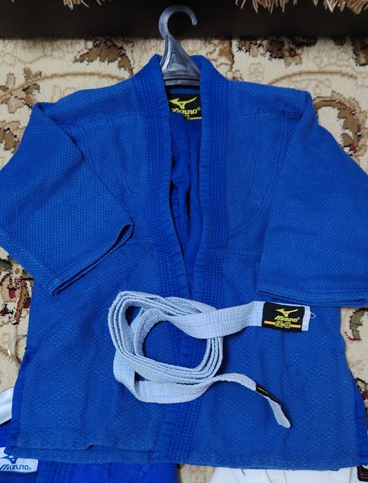 Продаю детское кимано.