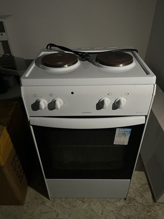 Продам электрическую плиту