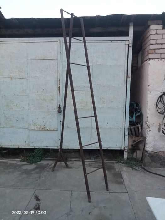 Продам лестницу.