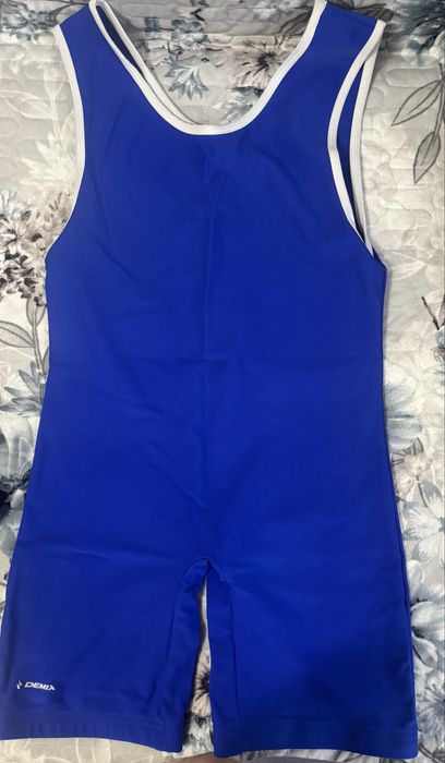 Для борьбы б/у одевали 2 раза