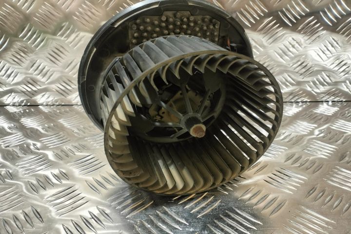 Motoras aeroterma  cu rezistenta trepte 3c1820015g Volkswagen VW Pass