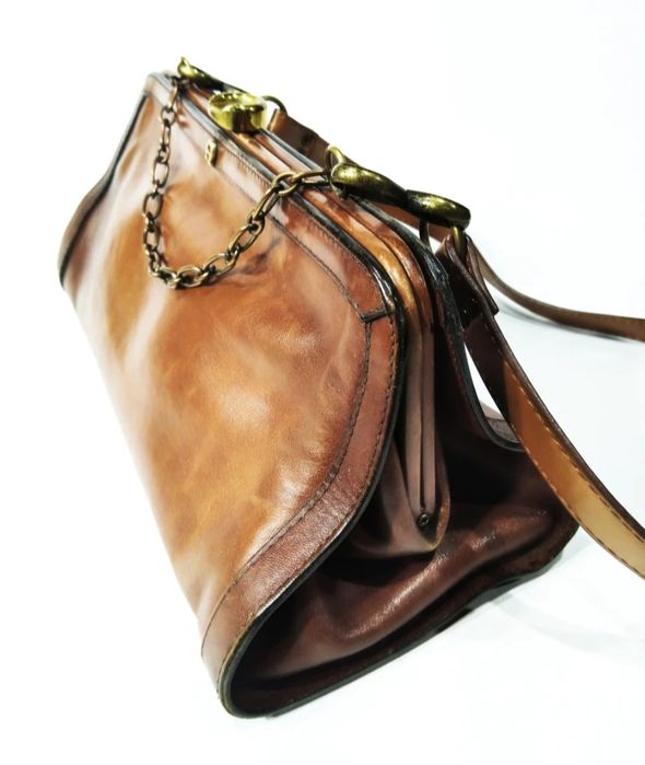 Geantă Etienne Aigner piele naturală