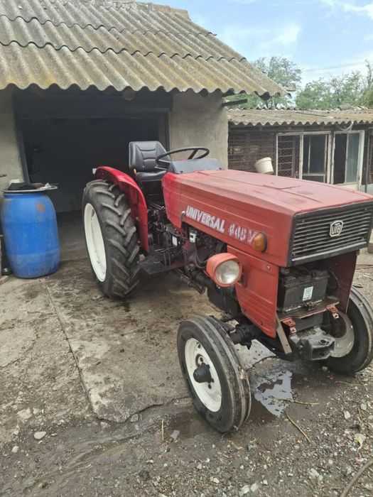 Tractor  445  vr