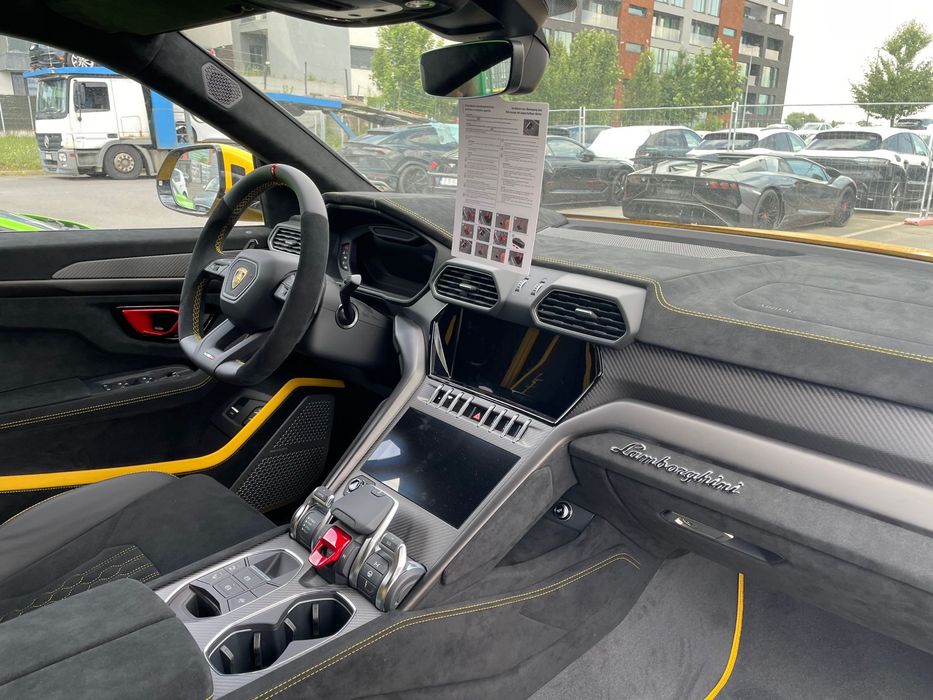 Lamborghini Urus Performante