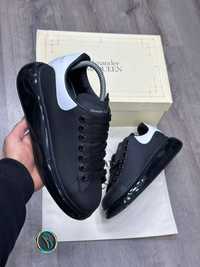 Adidasi alexander mcQueen
40-44
320 lei