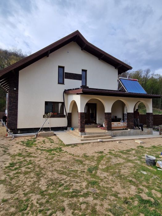 Construcții / Garduri / Trotuare / Drenuri / Alei / Case / Platforme