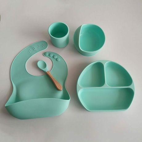 Посуда для малышей на присоске