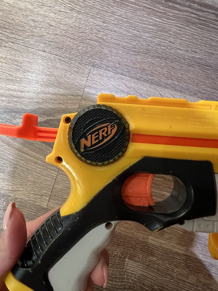 Пистолет Nerf-детска играчка