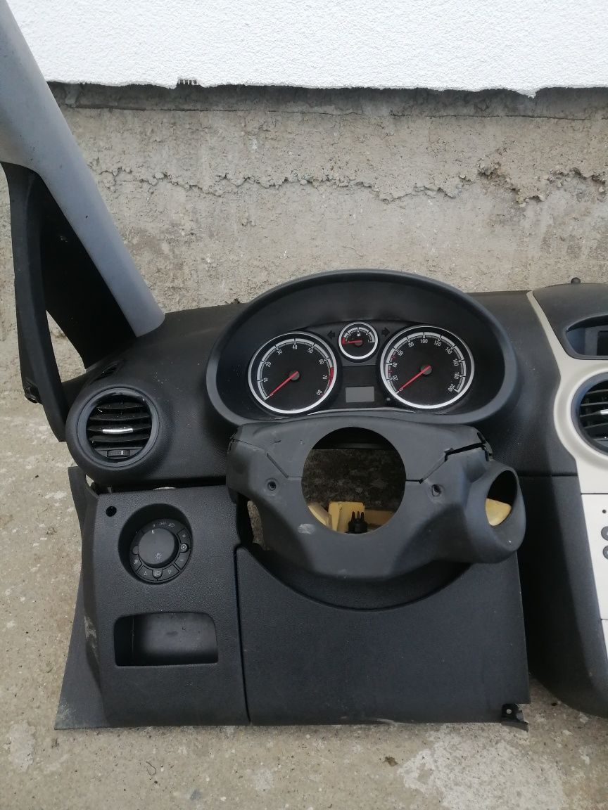 Motor cutie de viteze și bord Opel Corsa 1.2