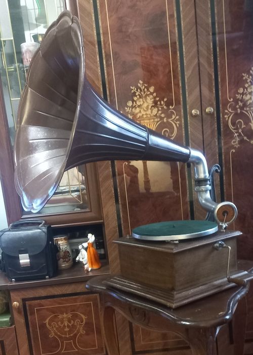 Граммофон DIAMOND