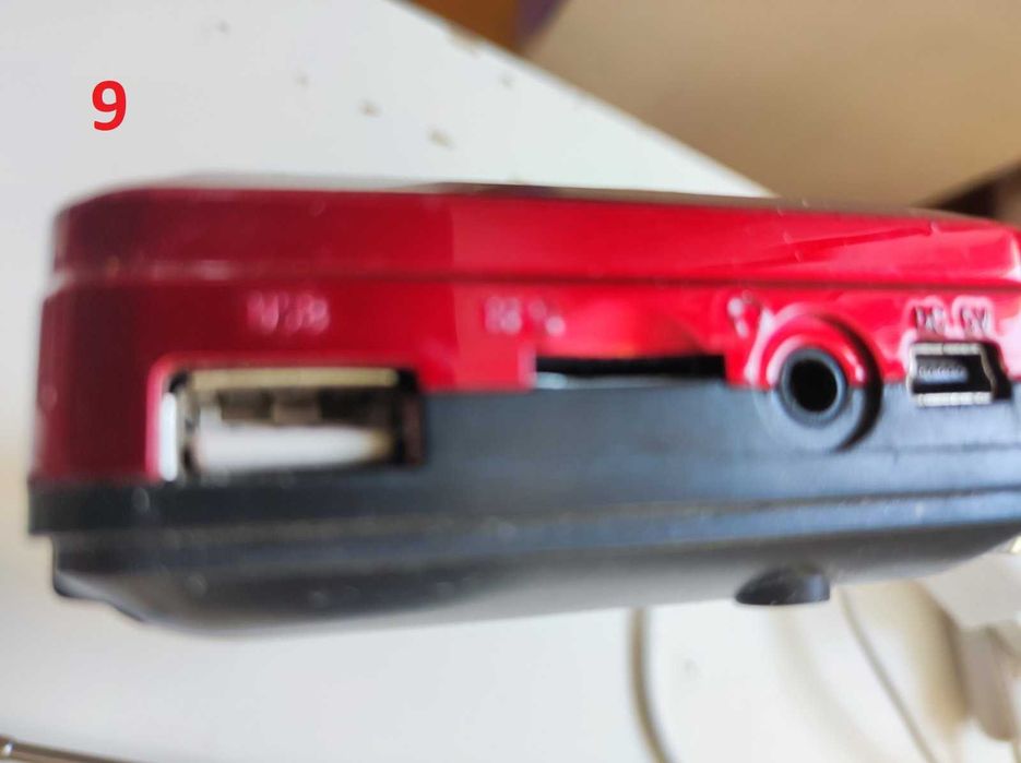 Продават се портативни радиоприемници