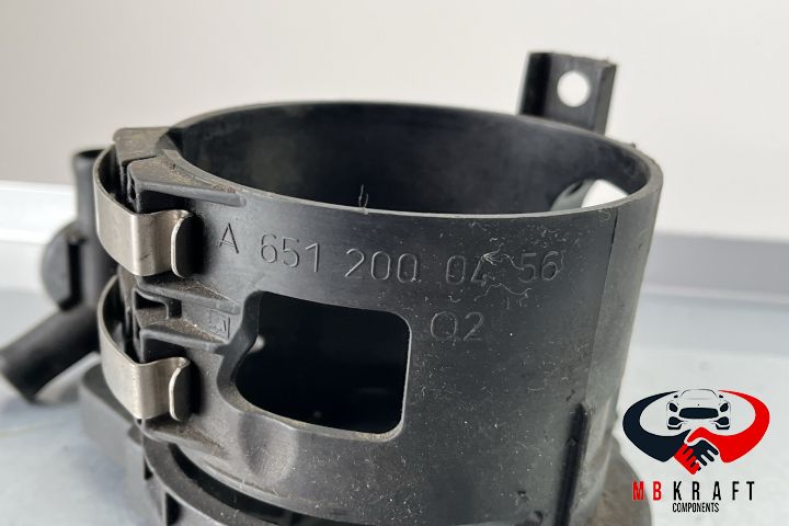 Teava de legatura conducta de racire A6512000456 A 651 200 04 56 Merc