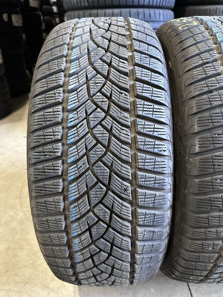 235/50/19 GOODYEAR 4бр