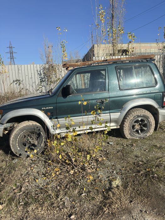 Паджеро 2.5 на части