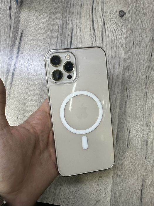 Iphone 12 pro max gold