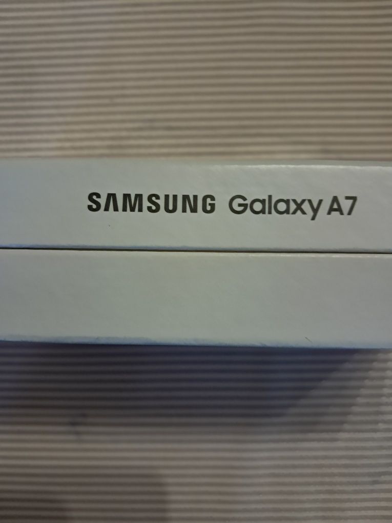 Смартфон Samsung A7
