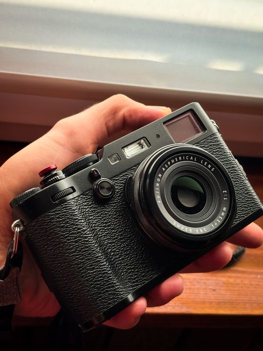 Fujifilm X100F