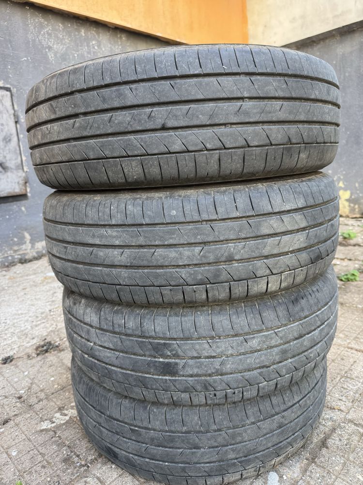 4 бр.летни гуми KUMHO 195/65/15