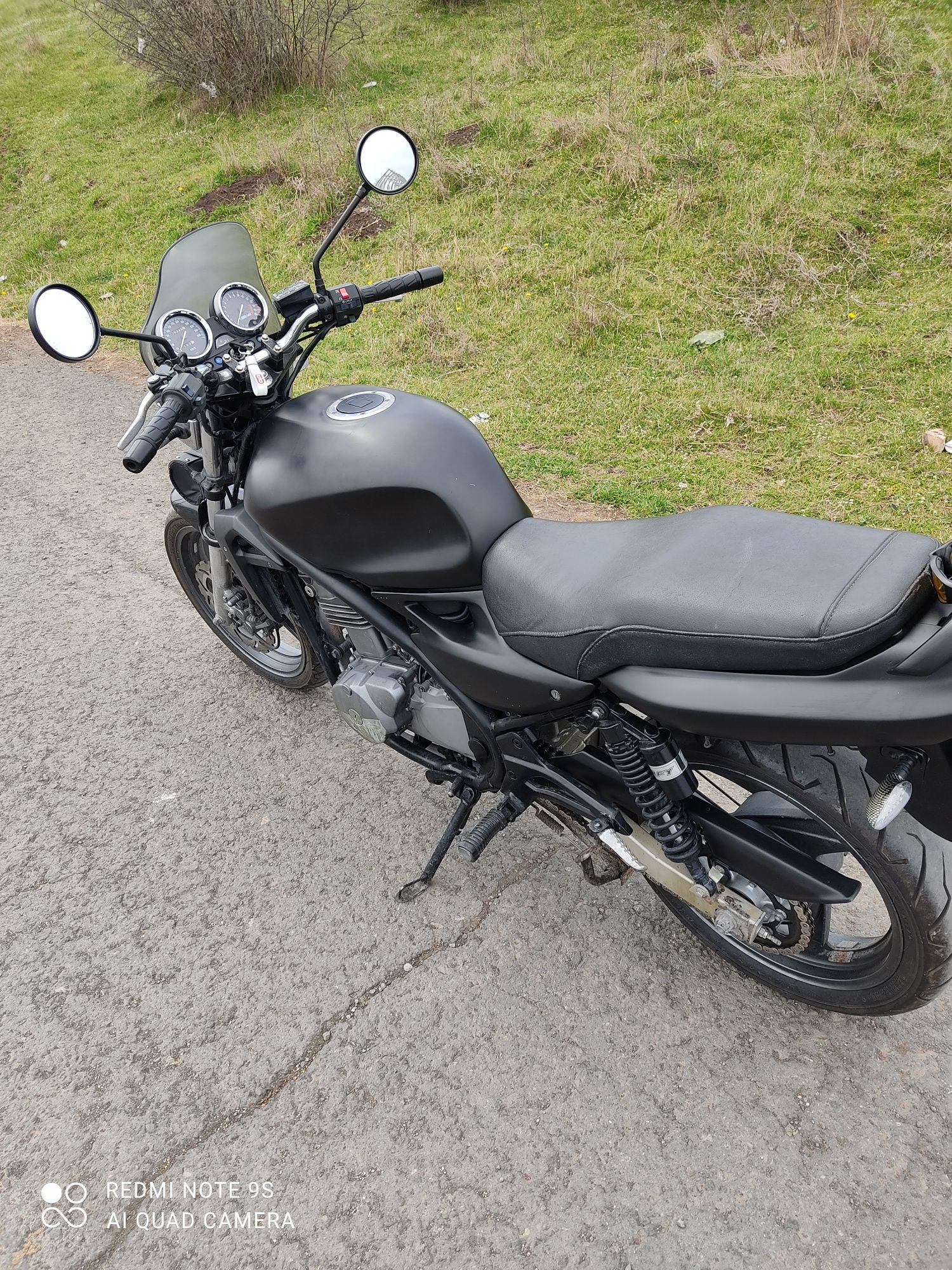 Kawasaki er 5 500