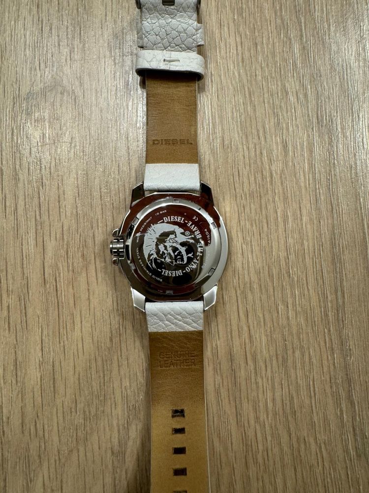 Vand ceas Diesel alb unisex