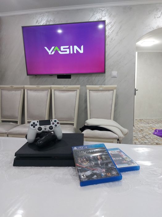 Ps 4 Slim, Плэйстэйшоон 4 с двумя джостиками