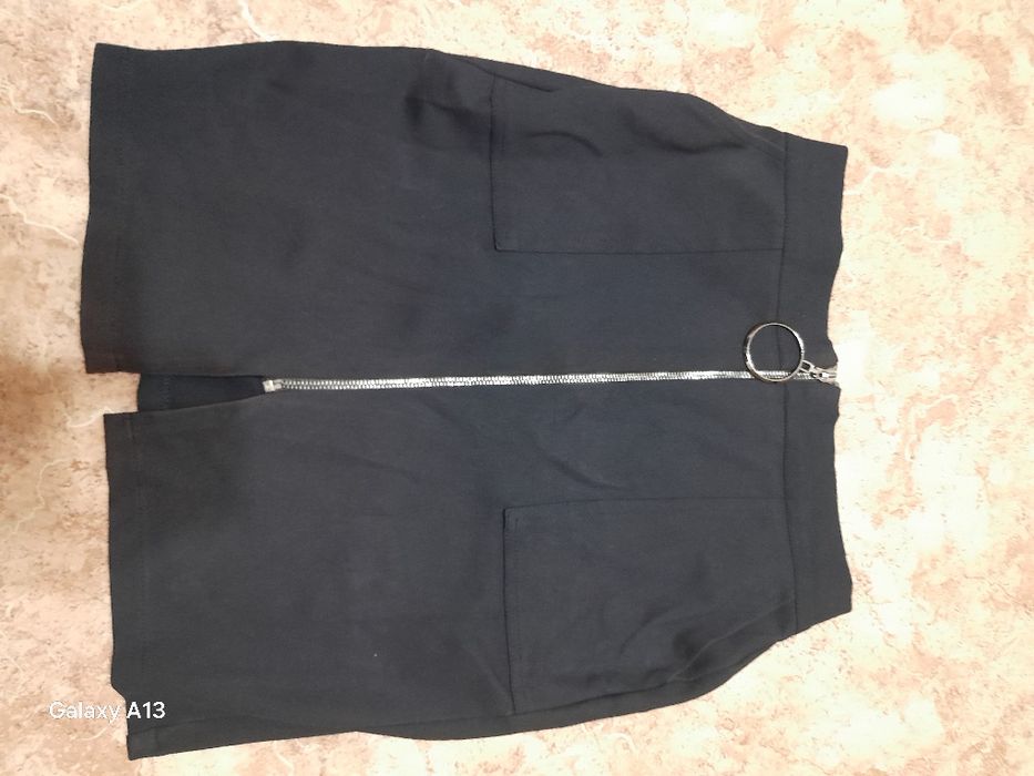 Продам юбку красивую