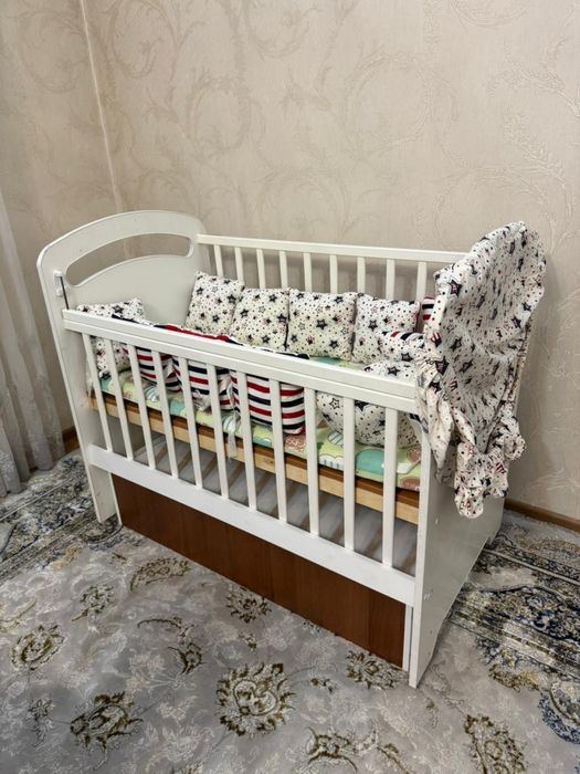 Детская кровать с тумбой