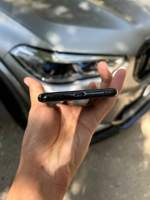 Samsung galaxy s21+ 5G 8/256gb holati ideal