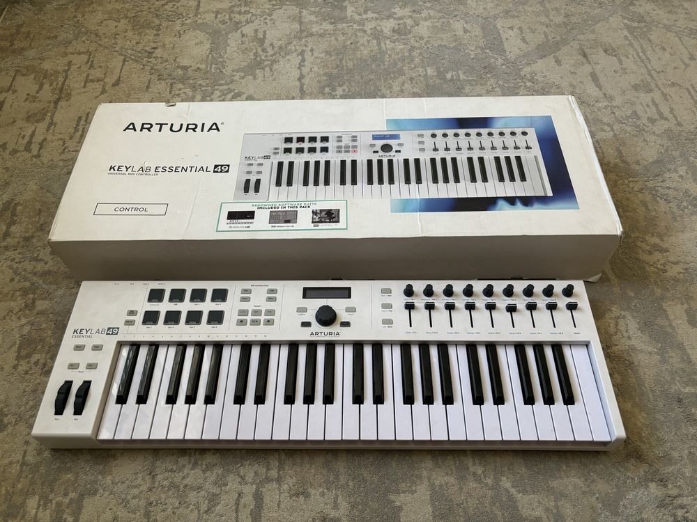 Midi клавиша Arturia KeyLab Essential 49