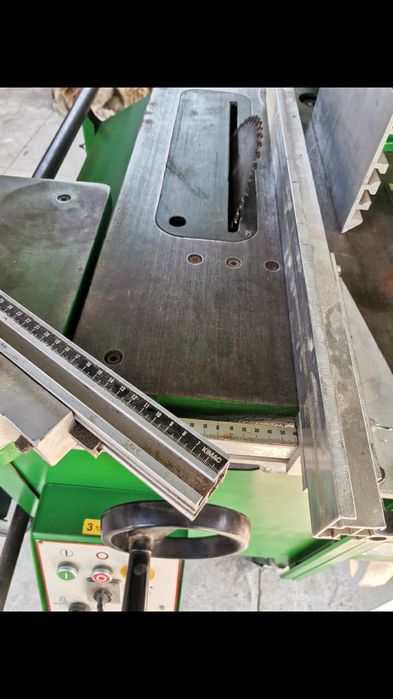 Masini tamplarie, scule si unelte pentru tamplarie.