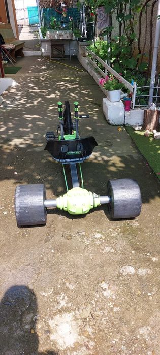 De vanzare tricicleta/cart pt drifturi