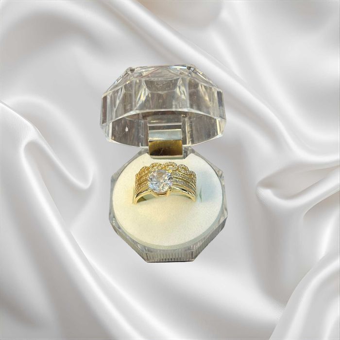 Inel dama din aur galben 14K cu pietre, 4,03grame