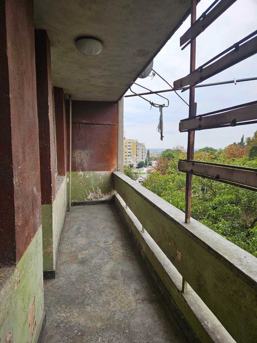 Тристаен апартамент до СиБиЕс Христо Ботев