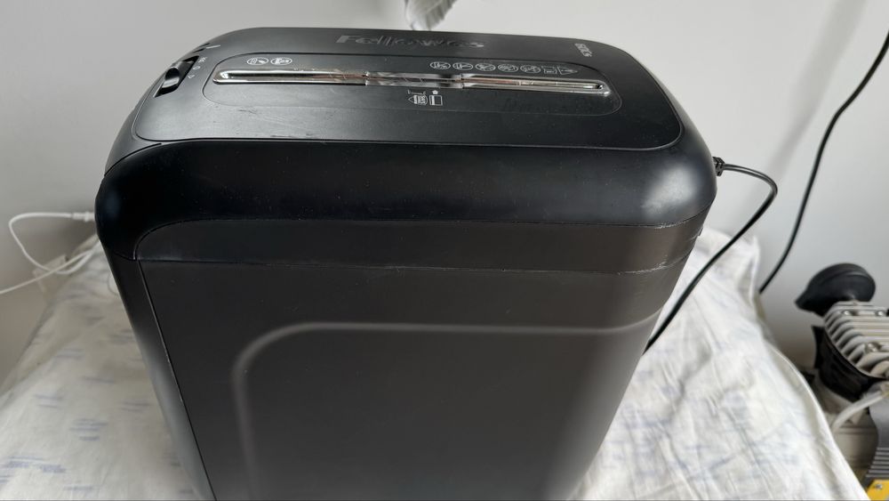 Distrugator de documente birou