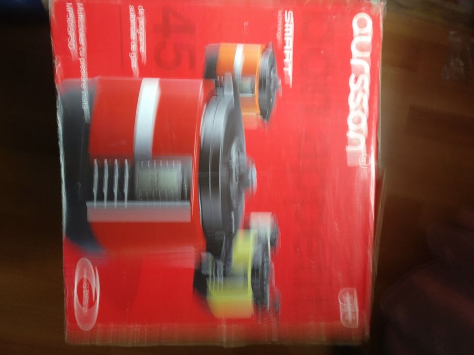 Vând multicookar și friteuza