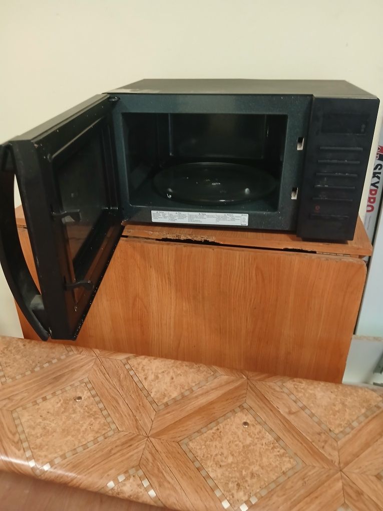Продаю микроволновка
