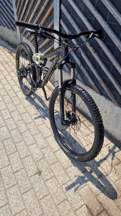 Vand bicicleta. A fost folosită .