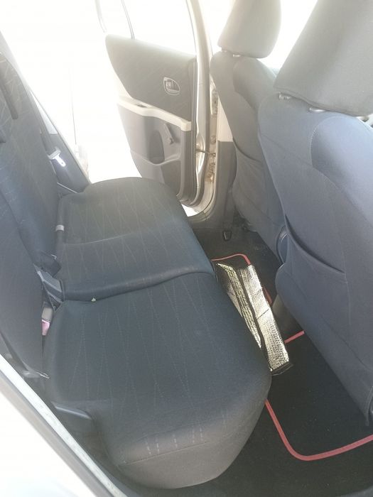 Тойота Ярис 2007